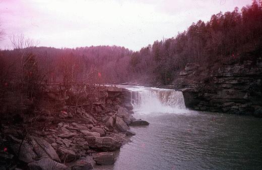 falls2_520x337.jpg